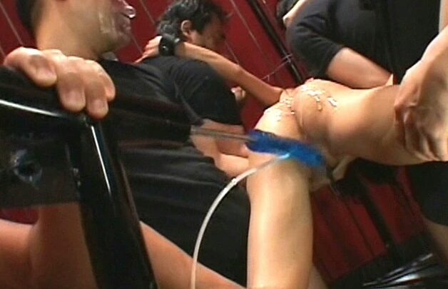Screenshot 10 from SVDVD-022 香奈的腿！女学生机器性交 3：来自另一所学校的女演员小娜，宛如女神！