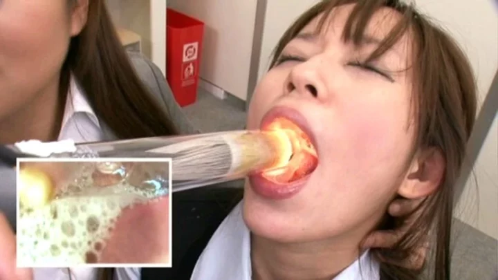Screenshot 16 from SVDVD-215 Le Premier Jour de la Nouvelle OL Megu Kawahara : 158 Minutes d'Humiliation et de Formation