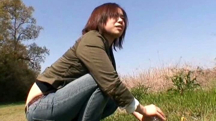 Screenshot 21 from DJNK-108 Mania Sukatoro: Reality!! Female Friends’ Outdoor Pee and Shit 7 – Hidden Camera 120 Minutes