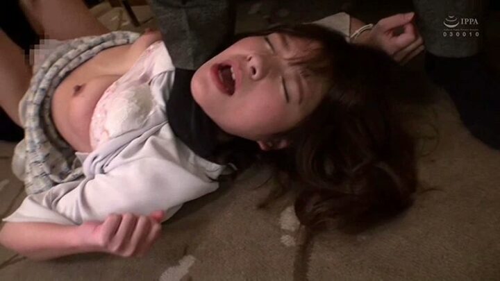 Screenshot 20 aus DFE-031 Ichijou Mio: The Fallen Flower of Takaba – Shidoro Modoro, Humble Beginnings, Forbidden Humiliation Torture, Waap Entertainment