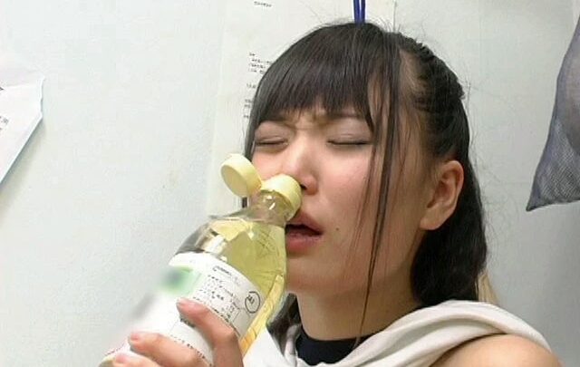 Screenshot 3 from FETI-118 FOOD MESSY: While Being Messy, Masturbation with Wet & Messy (Fetish) – Self-Filming Fetish Ei Ten