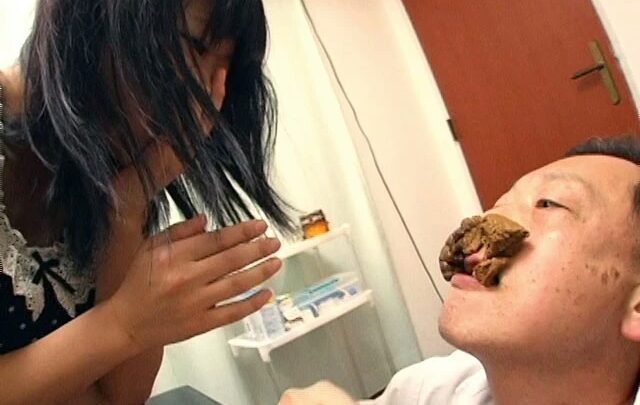Screenshot 2 from MAMA-044 Eating the Husband’s Undigested Food 2 THE MAMA’S HELP Scat Husband and Wife Ei Ten