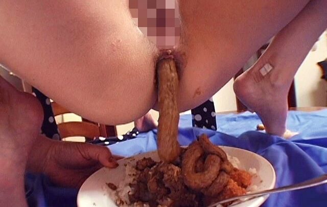 Screenshot 10 from MAMA-044 Eating the Husband’s Undigested Food 2 THE MAMA’S HELP Scat Husband and Wife Ei Ten