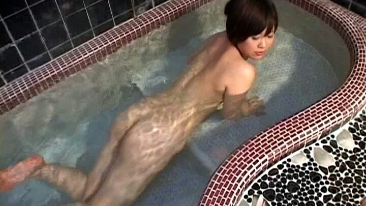 Screenshot 11 from PSD-303 福之理子 美丽的便便：发布！写真偶像尿尿 83分钟 女演员尿尿