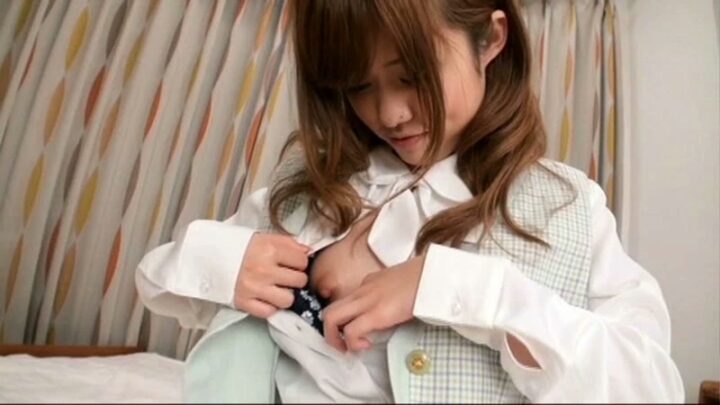 Screenshot 10 from STD-402 하마나마유 카오리, 노지마 모에: 페니스 내부 / 황금 샤워 오후 낮잠, 수치스러운 벗기기, 2011 가을 레이디스 황금 샤워 제국