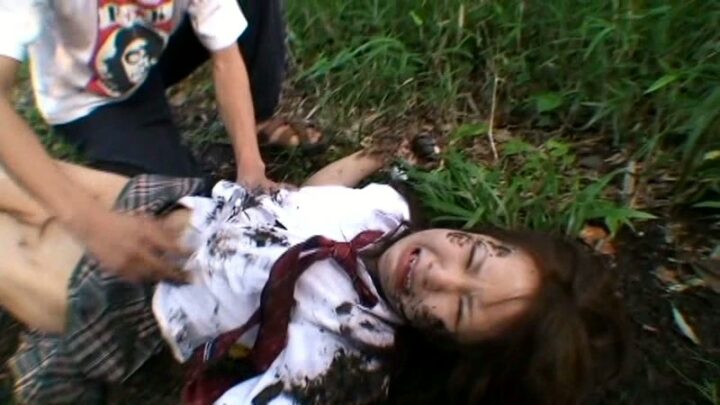 Screenshot 18 aus IBW-156 Takarabe Yuki: Schulmädchen Gangbang Vergewaltigung I.B.WORKS