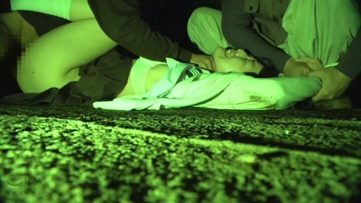 Screenshot 7 aus IBW-767: Coerced Girl Taken to the Wilderness for a Brutal Outdoor Rape – Clothes Torn Off, Exposed to the Elements