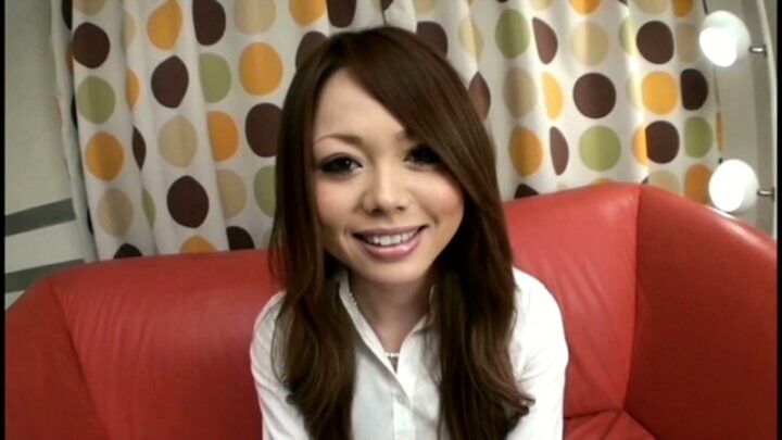 Screenshot 17 from HT-010 Momoi Sanae: A Housewife’s First Scat Experience – Pissing and Shitting in Front of People, Scat Model / Housewife Style, Hentai No Tori Kudaro Shi