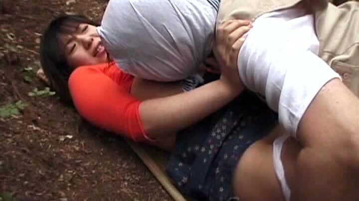 Screenshot 2 from KTDV-305 Mania Senka: Perverted Love Fan Club Shoots Outdoor Rape Footage Featuring 11 Victims, 110 Minutes – KT Factory