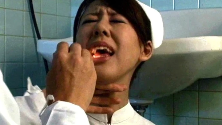 Screenshot 16 from CMN-033 鳥羽依人：護士玲夢的灌腸治療 2