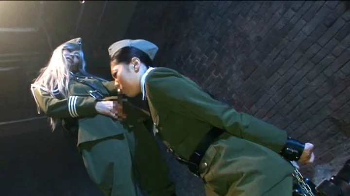 Screenshot 13 from CMN-050 레즈비언 장군의 법원: 죄의 교도소 2 - 시네마직 기타 레즈비언