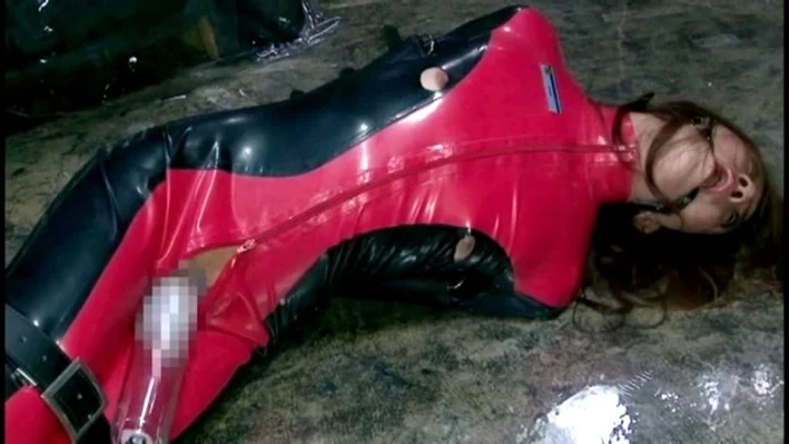 Screenshot 7 from CMN-111 新半间谍：审讯 X - 地球酷刑审讯，变性人天足里音