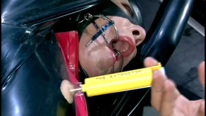 Screenshot 5 from CMN-111 新半间谍：审讯 X - 地球酷刑审讯，变性人天足里音