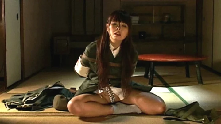 Screenshot 19 aus CMV-009 Weibliche Gefangene SM Raum: Folter von Asai Chihiro und Wakatsuki Akane mit Einlauf und lesbischen Szenen