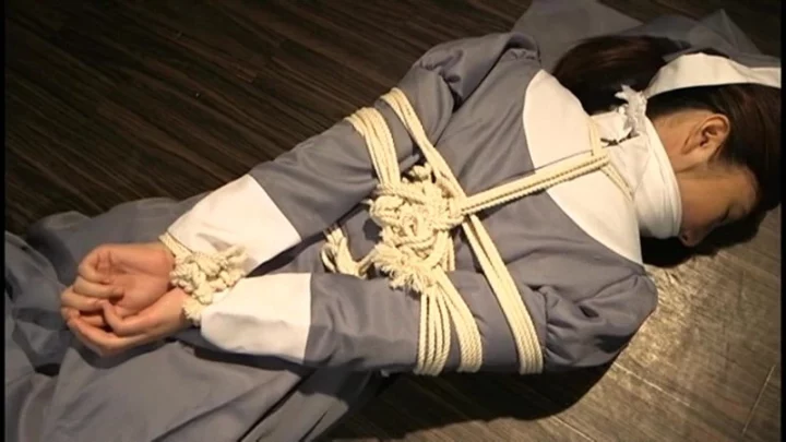 Screenshot 22 from CMV-069 신성한 가슴 여성을 초월하다: 쿠이타니 키코 심문 감옥, 배설물 관장 배변 노출