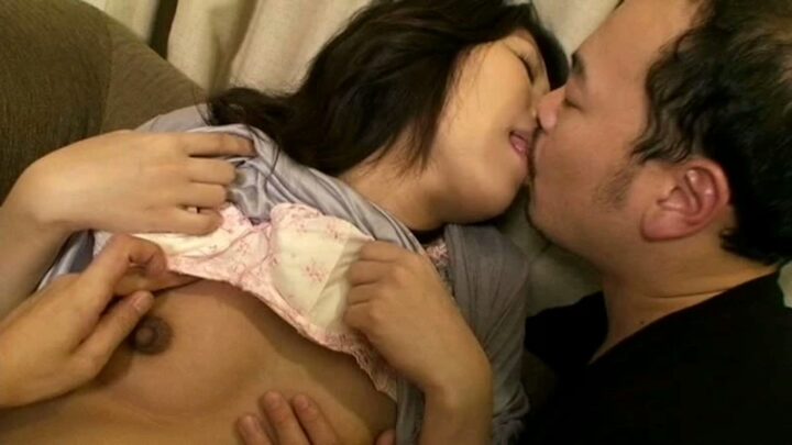 Screenshot 13 from SMA-537 Yuzuki Riona (Yuzuki Riona) – A 22-Year-Old Housewife from Osaka to Beijing, Pregnant and Stranded