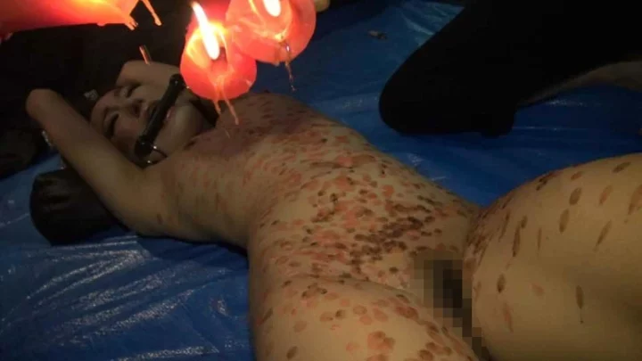 Screenshot 8 aus BXDR-011 Gequetschte Brüste: Spermagefülltes Demütigungstraining eines Reh-Mädchens, Zaluo Gui - Verboten, Folter, 120 Minuten Amateur-Squirting Verboten