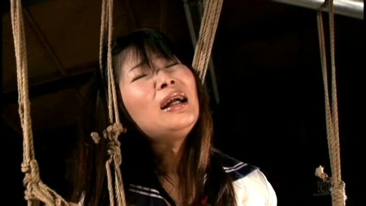 Screenshot 6 from ADVO-012 ふゆの みずき 少女前編 藝術影片/排泄幻想部落