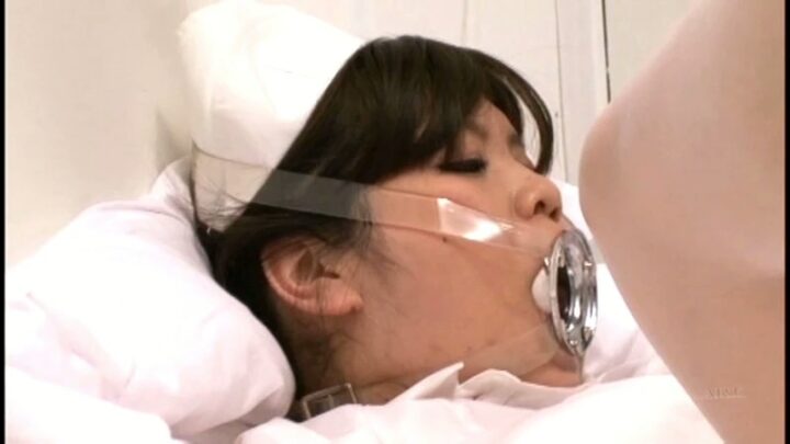 Screenshot 14 from ADVO-024 四宮香穗：白色監獄 - 服裝護士 SM 藝術影片