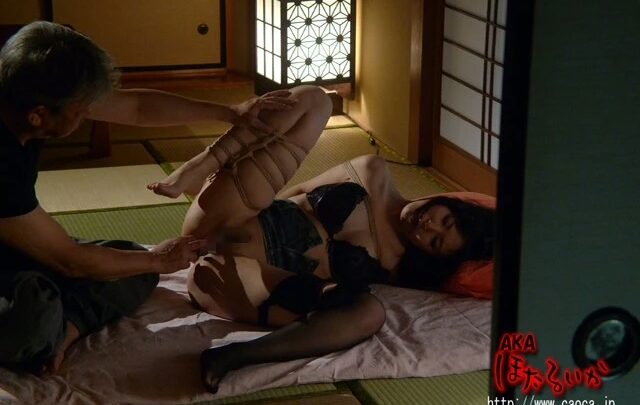 Screenshot 11 from AKHO-088 緊緊相綁 1：雪村春樹，與橫山夏希、平良子小百合一起醒來 120 分鐘