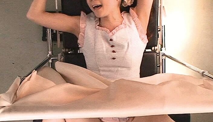BABA-119 Okusan: Obstetrics and Gynecology Department, Injecting Semen into the Wife with an Ultra-Thick Syringe… It’s Effective… RED のスクリーンショット 7