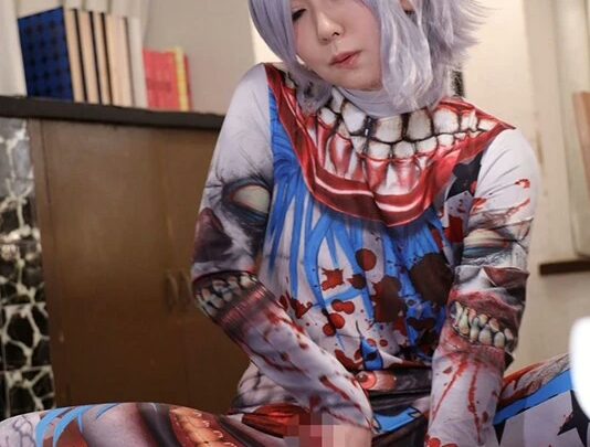 Screenshot 2 from BDA-121 Hatano Yui: Vergine Prostituta, Demone Lussurioso con un Occhio Sgranato, Rimozione dei Vestiti Bermuda 3P / Mousouzoku