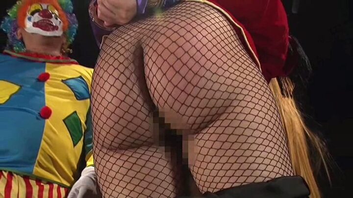 Screenshot 18 from CMN-193 츠카다 시오리: 풍만한 주부의 비밀스러운 불륜 - 리버스 코스프레 쾌락 & M, 가슴 115분