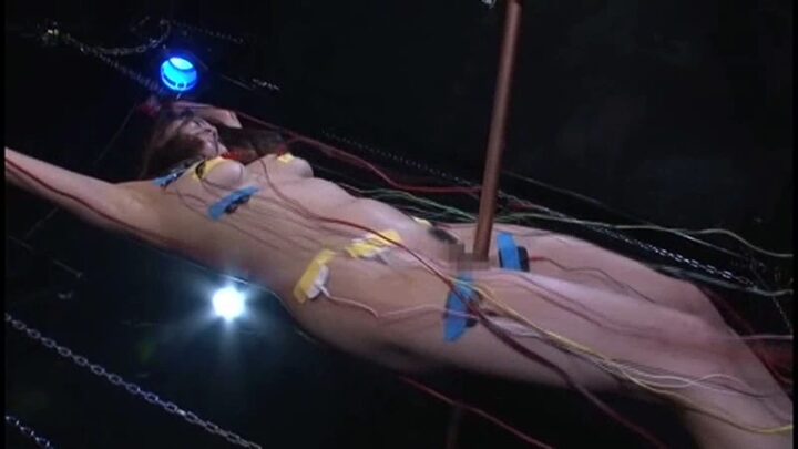CMV-104 吉田花、初芽りな、生駒春菜：電気尋問施設女優ビクセン のスクリーンショット 12