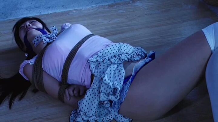 Screenshot 10 from CMV-121 DID 酷刑、監禁、緊束縛、鐵路女英雄 4... 主演女演員 水川ひな、七海ゆあ、黑髮真美