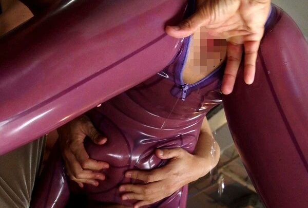 Screenshot 4 from DASD-356 Katto Ravers Shibuya Kaho Otras Ropas Fetichistas de Vaquera Fera•Tako-pi Pequeñas Loshon Tetas Pechos Papi-pa Eyaculando