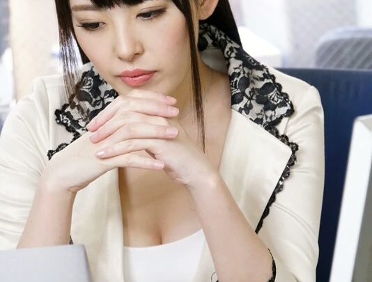 DBER-010 黒木いくみ: 女の体が奈良に消える - エピソード03: コスチューム RED BABE のスクリーンショット 20