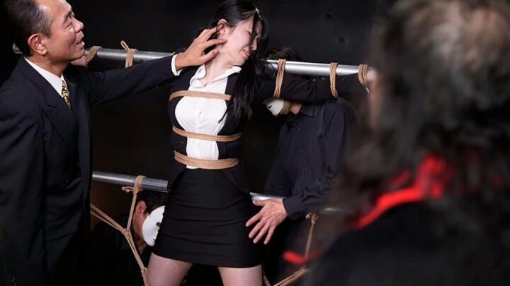 Screenshot 17 from DBER-066 大谷翔子 身体测量研究所 3 JUDAS 最终阶段 故事-2 悲剧之女 被源头烦扰 红色宝贝 高挑迷你裙 大腿