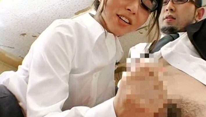 Screenshot 20 from DDT-239 孤獨女性的性慾：無盡的高潮 125 分鐘，戶外拍攝及其他孤獨女性