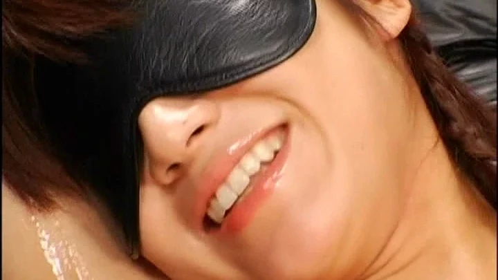 Screenshot 13 from DDT-292 마이크로 가슴, 게로마치요: 구토 스캣, 풍만한 마이크로 가슴, 저항할 수 없는 스캣