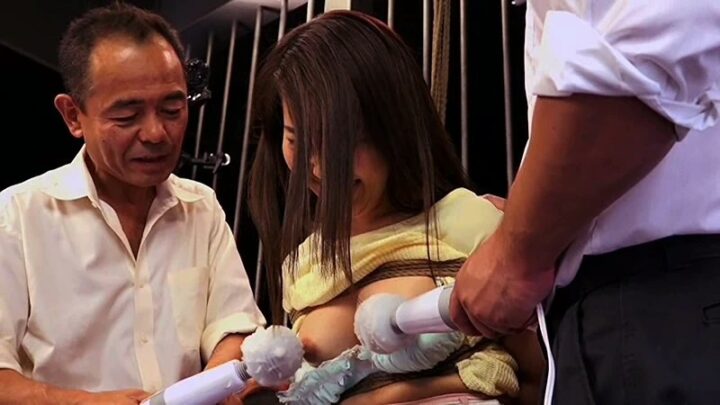 Screenshot 20 from DHJM-001 ¡Hazimete no Haji! Kyōsei Zekkai Saei con Natural Girl: Seikan Kaihō Kenkyūjo 120 Minutos