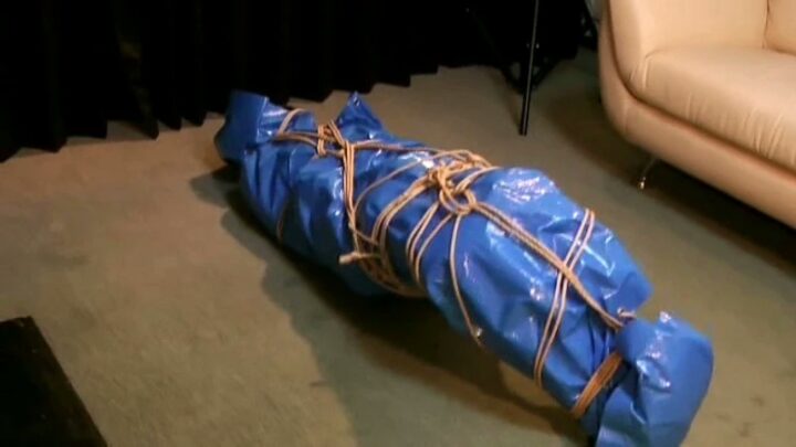 Screenshot 2 from DOMS-002 Rei Jou Shashinkan Ex: Uruusai Onna Miki Rape Torishimari