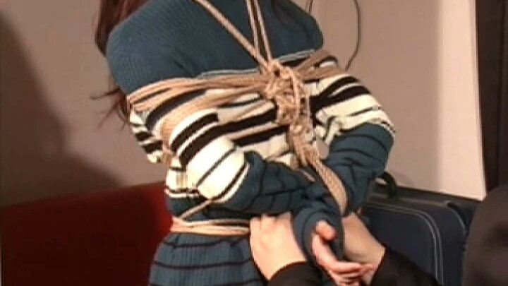 Screenshot 21 from DOMS-003 Bondage e Tesoro Legato 100 Minuti: Altra Regina e SM con Natsukawa Rika, Aida Nanako, Ichikawa Rina, Miyashita Sukekaori, Hana Tsubakikaoru
