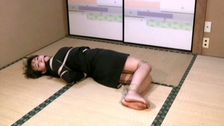 Screenshot 19 from DOMS-005 Isawa Ryouta: L'Ultimo Rimanente Divieto di Stringere, Una Visita a Casa da Incubo SM