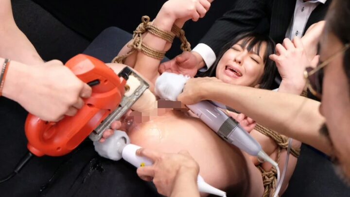 Screenshot 5 from DPHD-106 Mashiro An: Covert Infiltration Officer’s Desperate Interrogation Incident from HYPER DELICIOUS AWABI – The Most Humiliating Day of Her Life