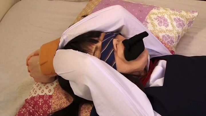 Screenshot 18 from DXYB-006 SUPER JUTE SHIJIMI ~Interrogatoire Torture de Scolaire Vierge Pure~ Aoshima Kaede Planification BabyEntertainment
