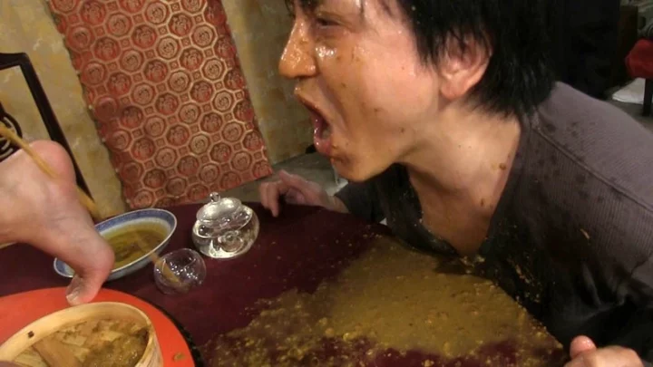 Screenshot 2 from VRXS-099：厕所餐厅，你会被活活吃掉……还有其他服装：吉村安娜 便便食用 便便