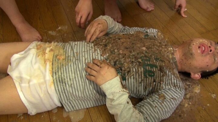 Screenshot 2 from VRXS-109 Tairako Saori, Shirokawa Sachi – Tall Wife and S-Student’s Scat Cadaver, Enema 90 Minutes, Defecation, Itoko, Incest Anal
