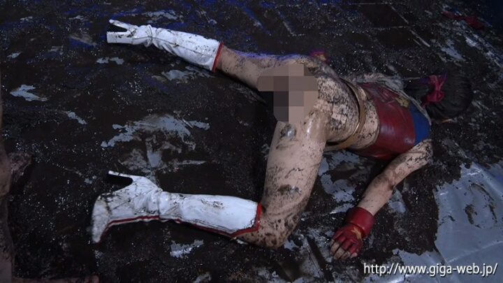 Screenshot 3 from GHKQ-81 Takahashi Rino: Beautiful Girl Hero’s Complete Destruction – Arrested, Interrogated, Cosplay, GIGA