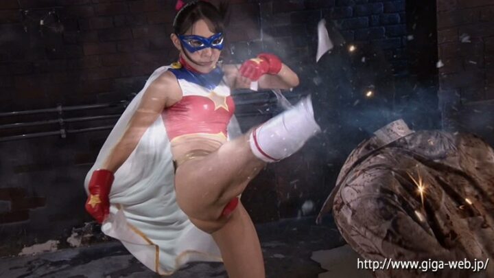 Screenshot 20 from GHKQ-81 Takahashi Rino: Beautiful Girl Hero’s Complete Destruction – Arrested, Interrogated, Cosplay, GIGA