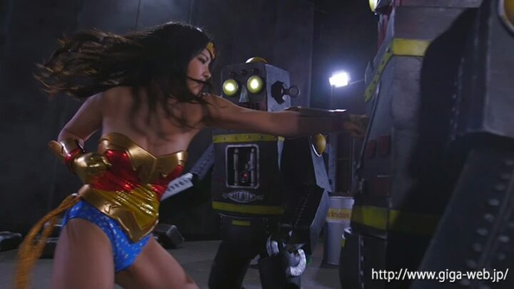 Screenshot 18 from GIGP-05 春原未来、開海花 美国超级女英雄 vs. 迪娜女郎及其他 阿克梅丰满靴子服装 95分钟 绿木高志