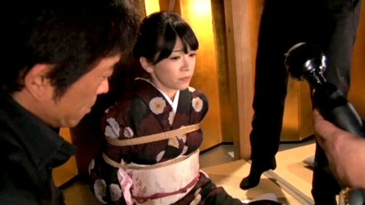 Screenshot 21 from DNWA-005 Seto Yuria: Satin Honey Art 5 - Lacrime di Kimono, Bambina Vergine Persistente