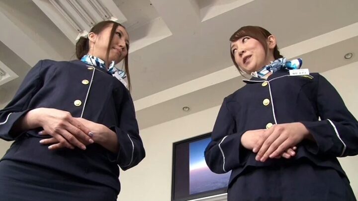 Screenshot 17 from NFDM-286 航空乘务员实习生的肛门启蒙：东京出发 - 地面培训空姐服装 小岛润奈，一之濑瑠花，桐原梓，木崎美香