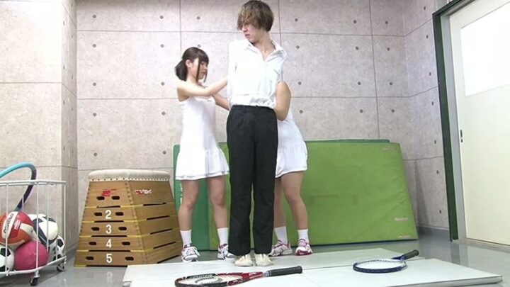 Screenshot 16 from NFDM-400 나는 소녀 테니스 팀의 화장실이 되었다: 의상 오줌 마시기 - 아야시로 유리나, 고등학생, 오줌 마시기, 음란한