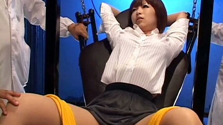 Screenshot 21 from MAD-069 Aiikawa Kaori: Attrice Cyber 7 - Stupro a Getto di Marea