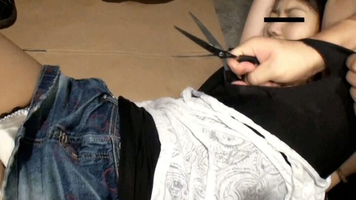 Screenshot 11 from ZRO-014 Rei: 隐藏的强奸，大学女孩强奸 2 名女学生 零业余